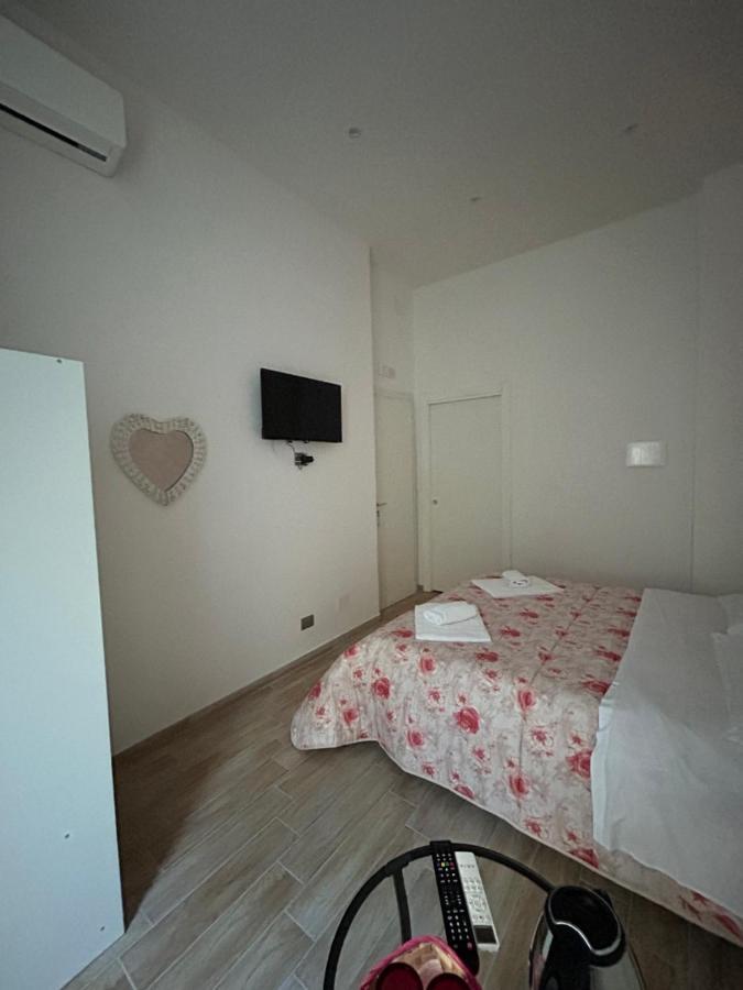 מלון נאפולי Savastano House Duomo מראה חיצוני תמונה